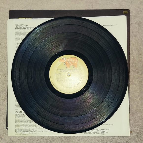 VINTAGE 1977 SATURDAY NIGHT FEVER THE ORIGINAL MOVIE SOUNDTRACK LP VINYL RECORD - Picture 4 of 9
